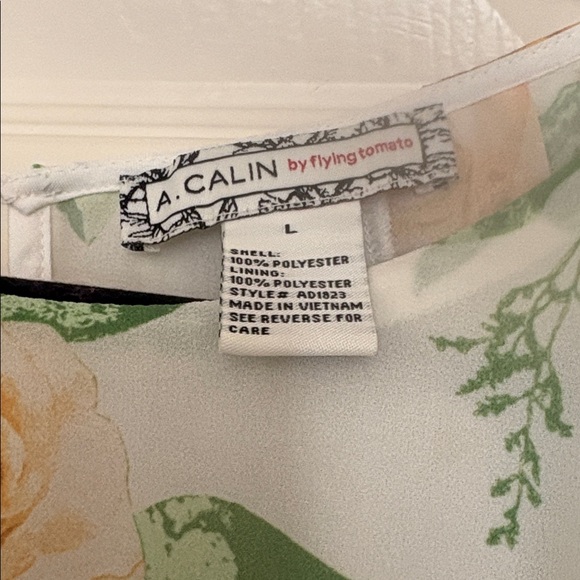 A. Cailin by Flying Tomato beautiful floral print w/ruffle bottom,blue/yellow, L - Picture 5 of 9
